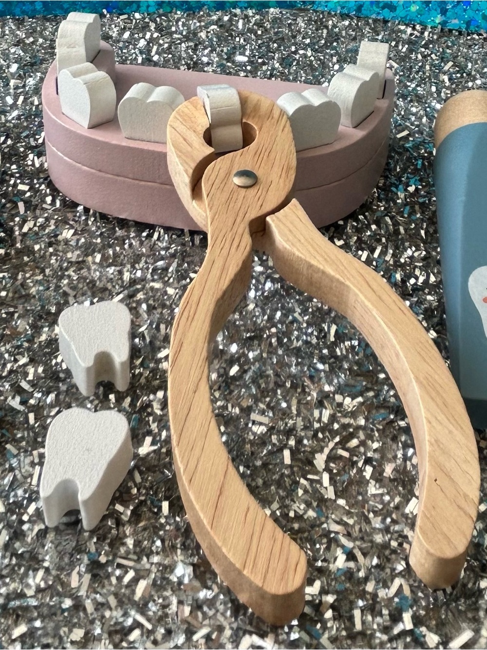 Wooden Kids Tooth Pulling Playset - Pink and Natural